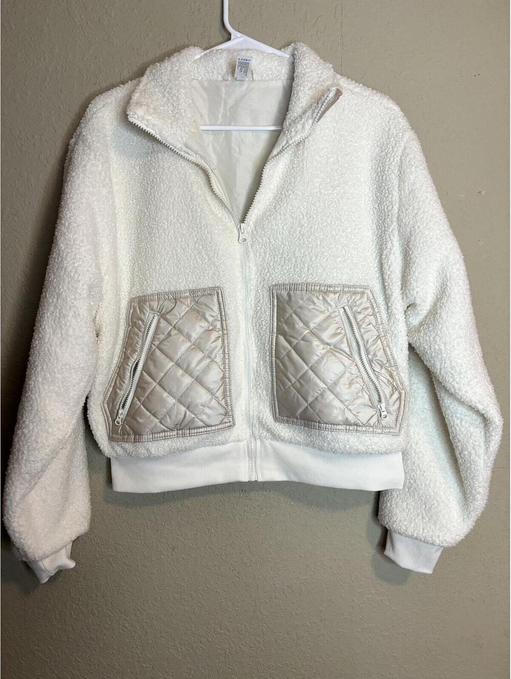 Yogalicious Women's M Cream Sherpa Fleece Full Zip Jacket Quilted Pocket Front